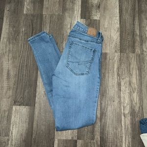Aero High Rise Light Jeans